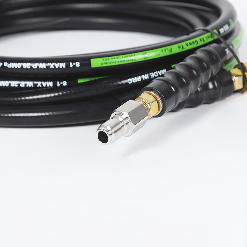 Ulogging av vannrør med høyt trykk i husholdningens kloakk